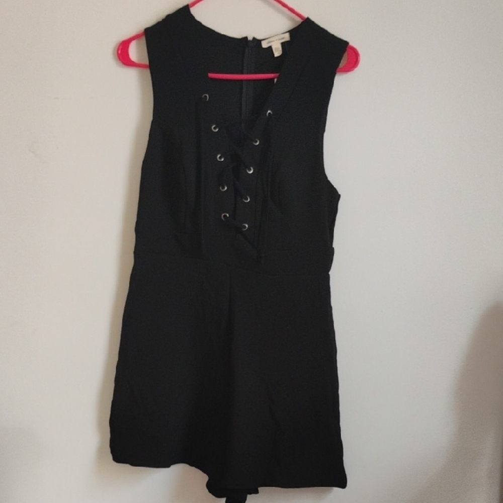 Silence + Noise | Black Lace-up Romper | 6 | NWT